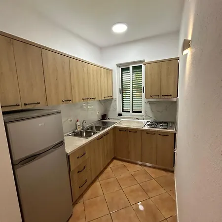 Holiday home Private House Velipoj