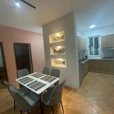 Holiday home Private House Velipoj *