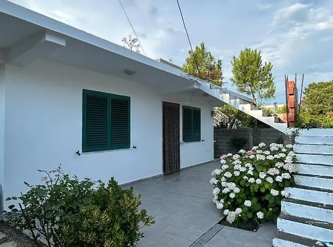 Private House Velipoj * Velipojë